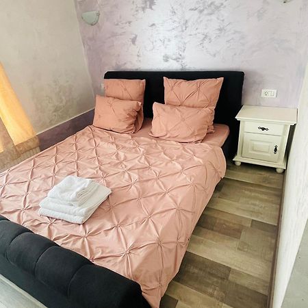 Urban Suites Iasi Esterno foto
