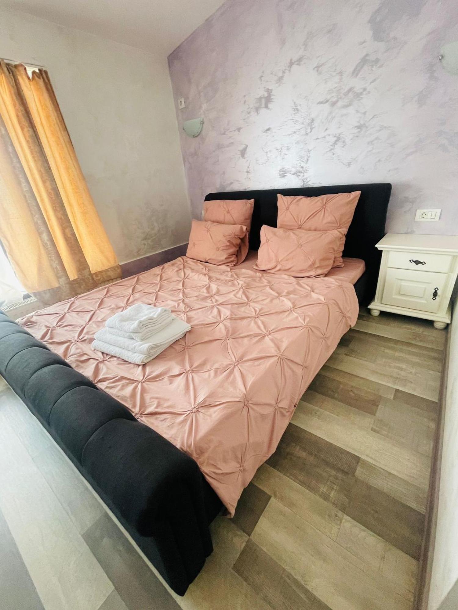 Urban Suites Iasi Esterno foto
