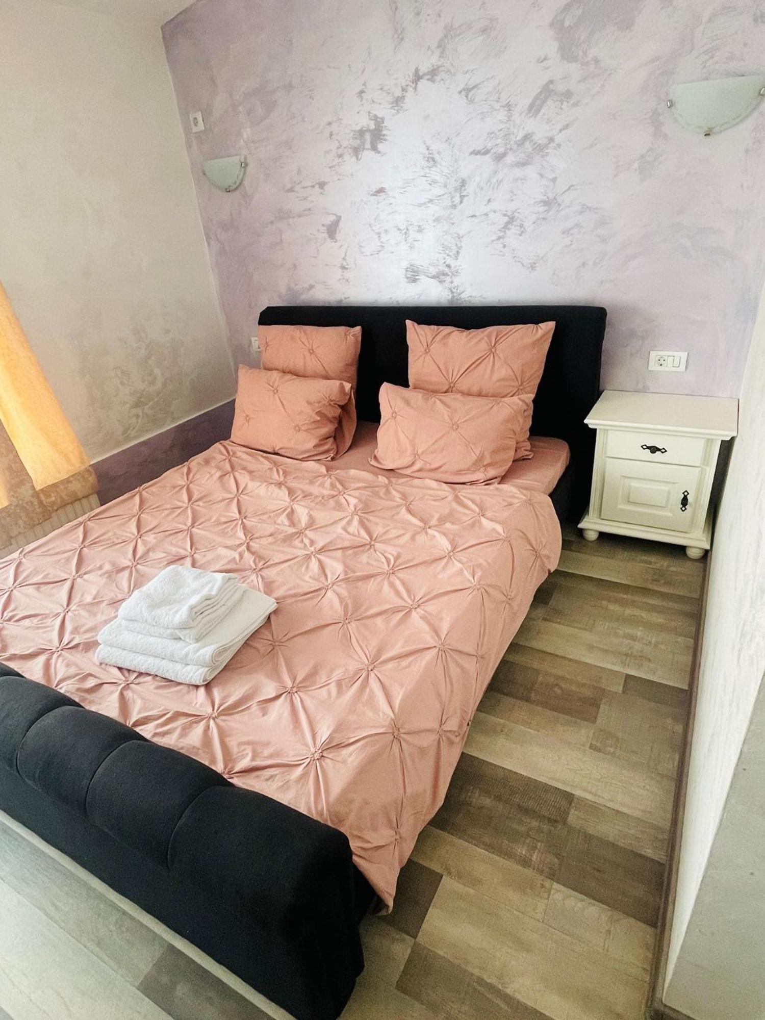 Urban Suites Iasi Esterno foto